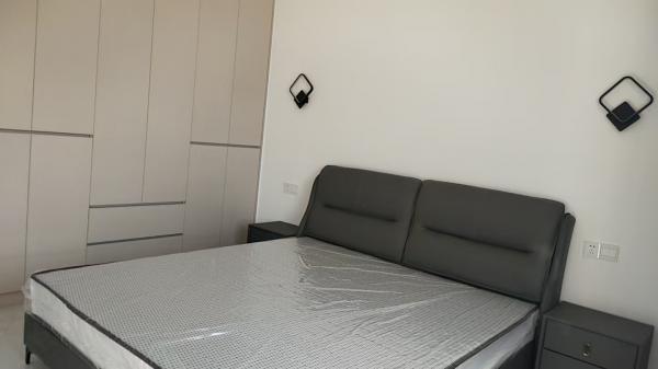 两室一厅，精装修，家电齐全，拎包入住，看房电话153****8516